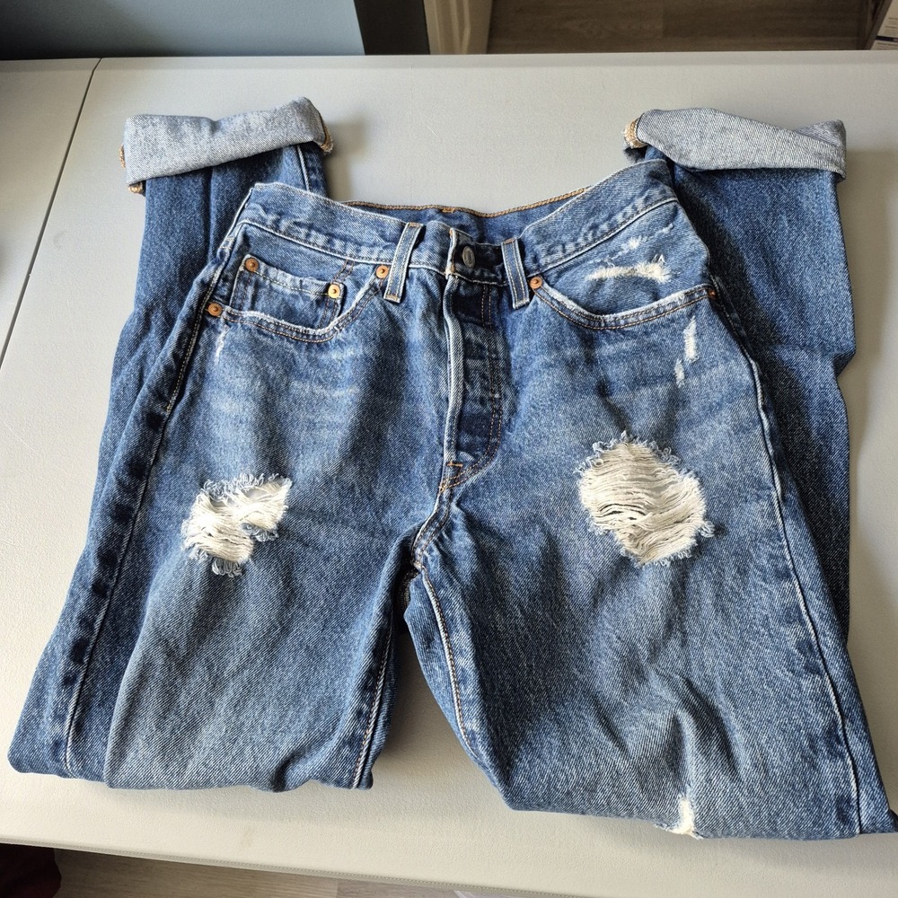 Levis 501 Jeans Womens 26x32 Distressed Destroyed 100% Cotton Boho Festival